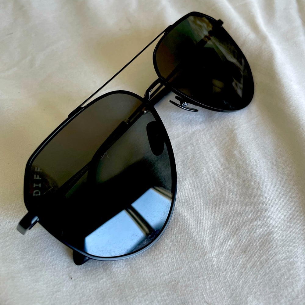 DIFF Eyewear “Dash” black aviator sunglasses